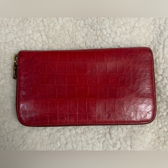 VGC MIU MIU CROC-EMBOSSED ZIP-AROUND WALLET - Picture 3 of 15